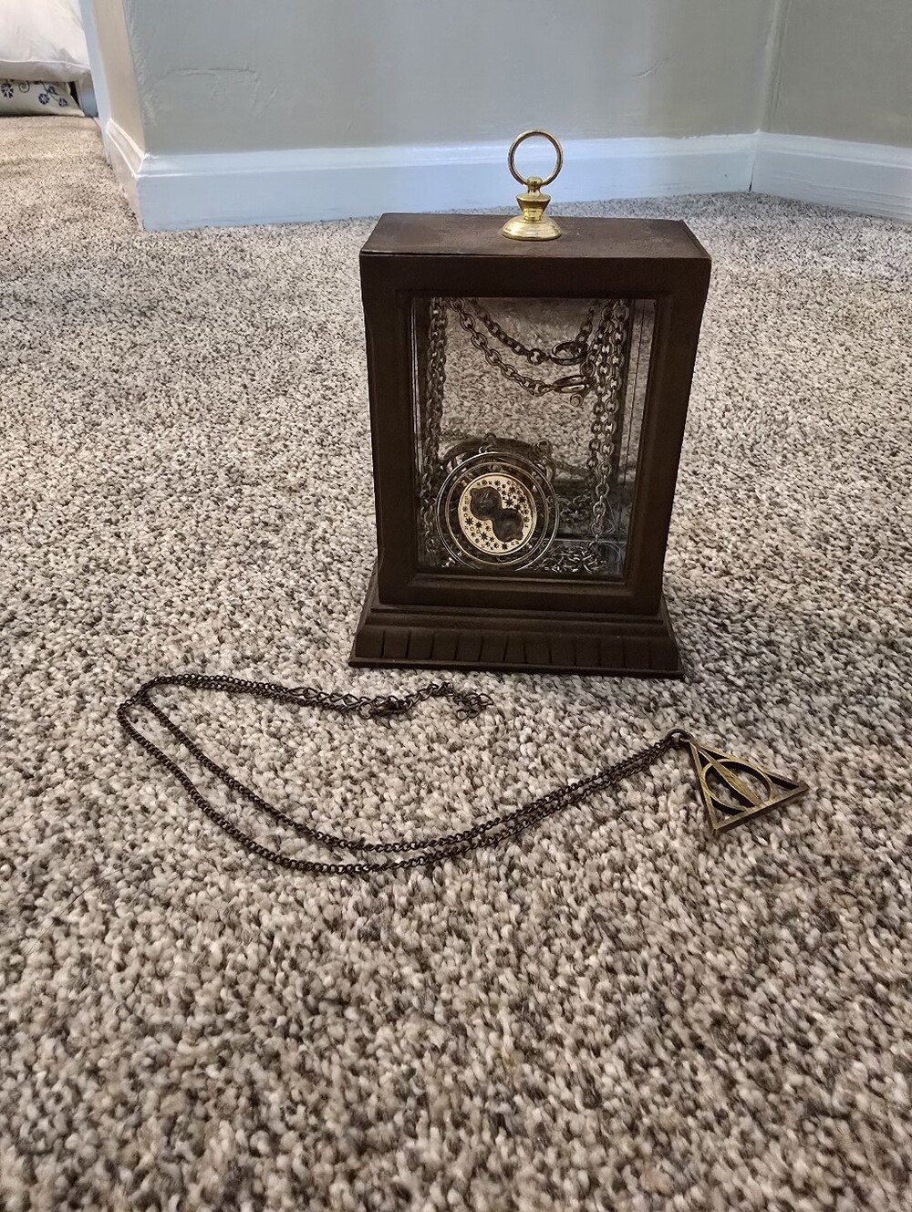 (ON HOLD DO NOT BUY) WARNER BROS HARRY POTTER TIME TURNER